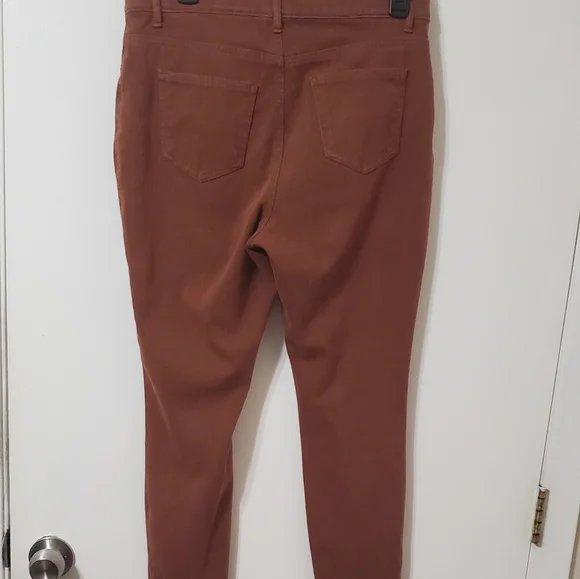Time & Tru Rust Pull on Pants Size 12/14 - Picture 5 of 6